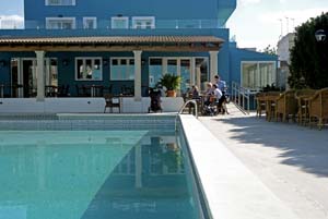 Comfort double or twin with balcony, and private facilities (shower)
